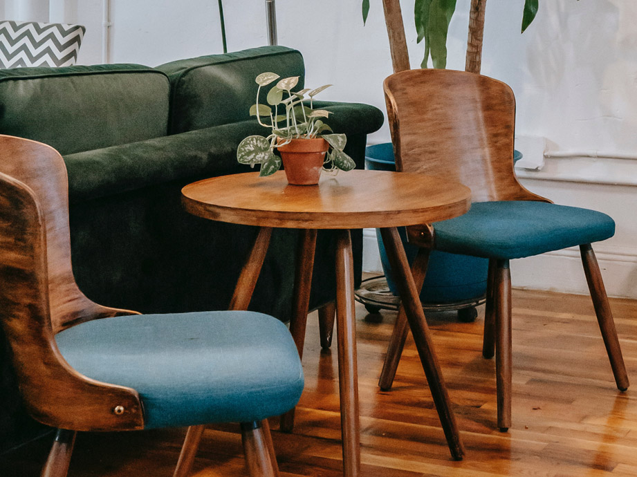 Decorando con Plantas y madera